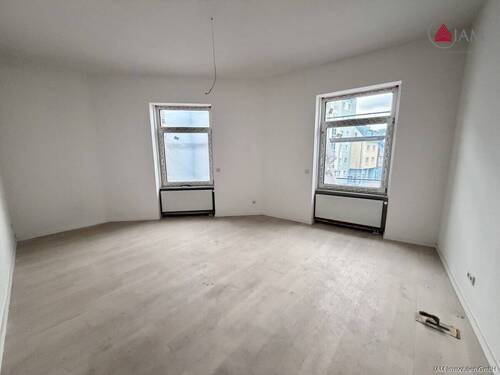 Wohnzimmer - 3 Zimmer Etagenwohnung zur Miete in Frankfurt am Main