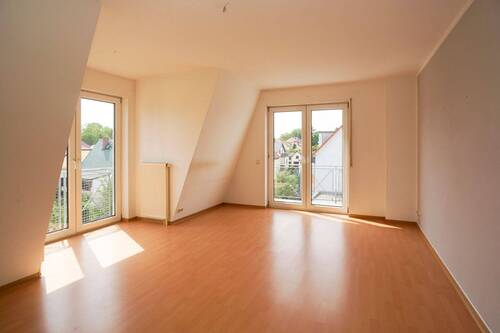 Wohnzimmer - 3 Zimmer Etagenwohnung zum Kaufen in Dresden