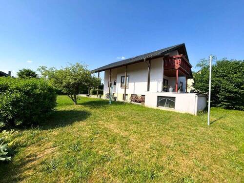 Gartenansicht - Preisanpassung! Schönes EFH bzw. ZFH in ruhiger Wohnlage von Neustadt b. Coburg