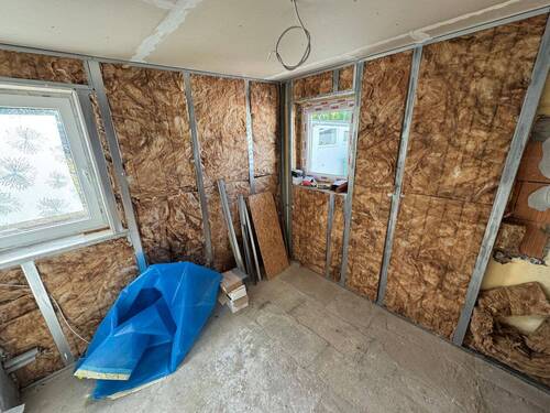 Anbau muss noch fertig gestellt werden - 3 Zimmer Mehrfamilienhaus, Wohnhaus zum Kaufen in Bernburg