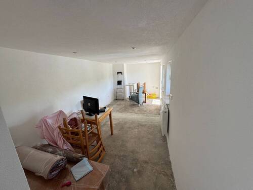 Zimmer 2 Anbau - Mehrfamilienhaus, Wohnhaus mit 90,00 m² in Bernburg zum Kaufen