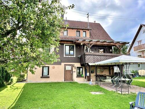 Gartenansicht - 7 Zimmer Einfamilienhaus zum Kaufen in Dornhan
