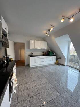 Küche (vor Neueinbau im Jahr 05/25) - 