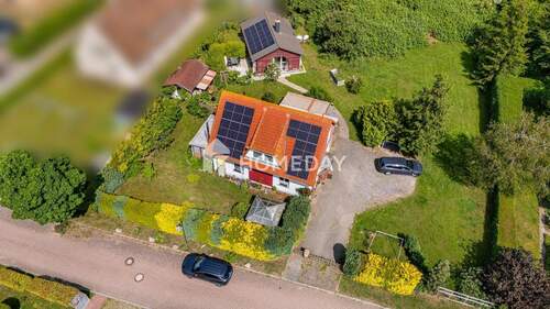 Außenansicht Drohne 2-1 - Familienglück auf 165qm Wohnfläche in Wassernähe und möbliertem Zweithaus