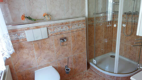 Duschbad im Erdgeschoss - 