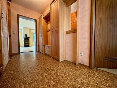 Flur EG.jpg - Mehrfamilienhaus, Wohnhaus mit 155,30 m² in Hattersheim zum Kaufen