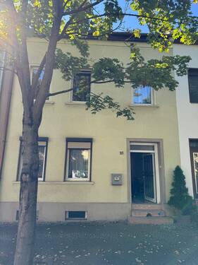 Straßenansicht - 