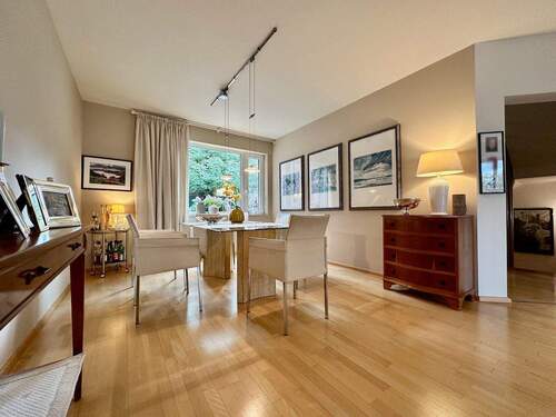 Hochwertiges Parkett - 4 Zimmer Reihenmittelhaus in Mönchengladbach