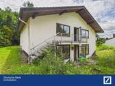Außenansicht Einfamilienhaus - Charmantes Ausbauobjekt in idyllischer Lage von Horn- Bad Meinberg