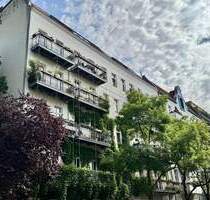 Altbauwohnung mit Balkon in gewachsener Kiezstruktur - Berlin Prenzlauer Berg