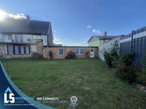 Ansicht Rückseite Doppelgarage - 