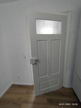 schöne, alte Zimmertüren im Obergeschoss - 