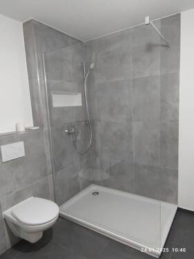 ... mit großer Dusche - 