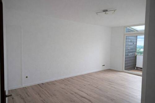 Wohnzimmer_Blick2 - 