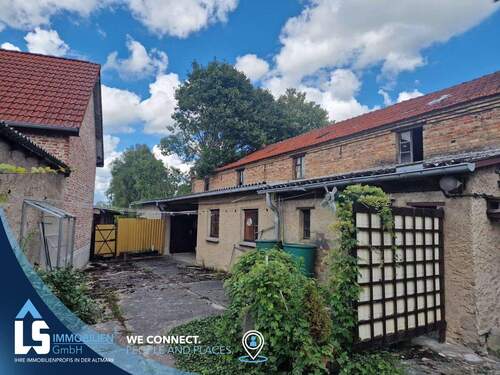 Hof mit Nebengelass - 4 Zimmer Einfamilienhaus in Gransee