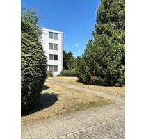 Pfiffig, frisch & frei – 3 Zimmer mit Balkon zum Direkt-loswohnen in Nürnberg-Laufamholz