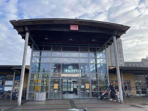 Bahnhof in der Nähe - 