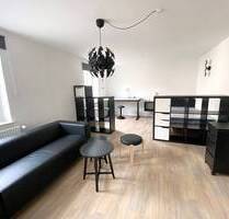 ERSTBEZUG nach KOMPLETT-RENOVIERUNG - Top-möbliertes Studenten-WG-Zimmer im Stadtzentrum - Coburg