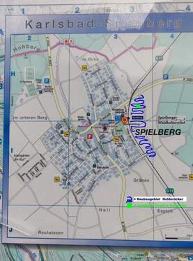 Lage in Spielberg / Aushang Haltestelle - Grundstück in Karlsbad zum Kaufen