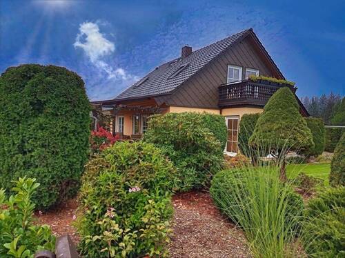 Objektansicht - Familienparadies! EFH in Top-Zustand mit Traumgarten!