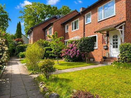 Frontansicht - Schönes Reihenmittelhaus mit Garten in Sackgassenlage und Garage