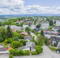 Bungalow mit eingewachsenem Grundstück und Einzelgarage in Schongau