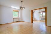 Wohnbereich - 4 Zimmer Bungalow zum Kaufen in Schongau