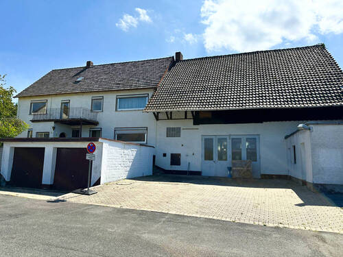 Straßenansicht - 1 Zimmer Mehrfamilienhaus, Wohnhaus in Neustadt bei Coburg / Weimersdorf