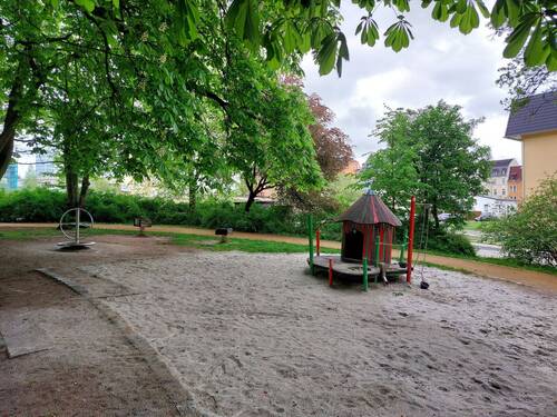 Park mit Spielplatz - Etagenwohnung mit 69,50 m² in Plauen zum Kaufen