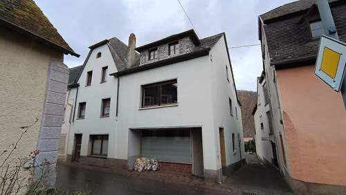 Ansicht Ost Straßenseite - 1 Zimmer Reihenendhaus zum Kaufen in Neumagen-Dhron