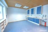 Geräumige Zimmer in der Praxis - 
