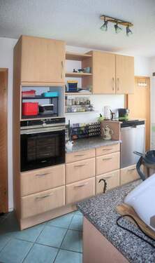 ) Einbauküche (Teilansicht) - 