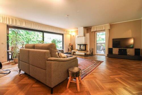 Wohnzimmer - 7 Zimmer Einfamilienhaus in Wetzlar