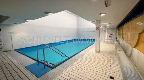 Schwimmbad - 