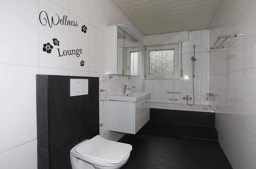 Bad (Wohnung) - 4 Zimmer Etagenwohnung in Walheim