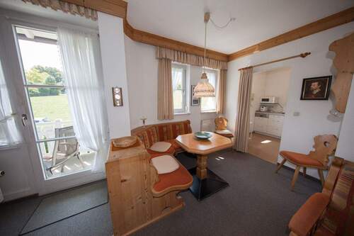 2.jpg - Etagenwohnung mit 56,00 m² in Bad Rodach zum Kaufen