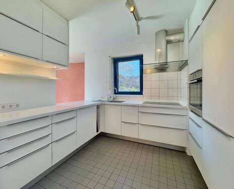 Moderne und zeitlose Küche - Doppelhaushälfte mit 200,00 m&sup2; in Linkenheim-Hochstetten zum Kaufen
