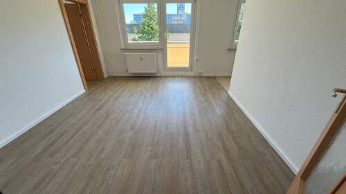 IMG_7568 - 2 Monate kaltmietfrei ! Mit dem Aufzug ins 2.OG - Südbalkon - helle Zimmer u.v.m.