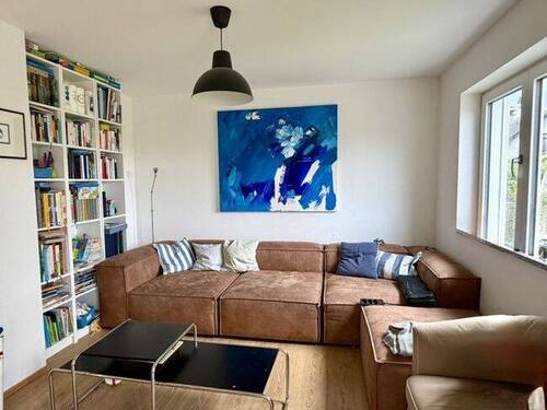 helles, lichtdurchflutetes Wohnzimmer - Doppelhaushälfte mit 153,00 m&sup2; in Murnau zur Miete