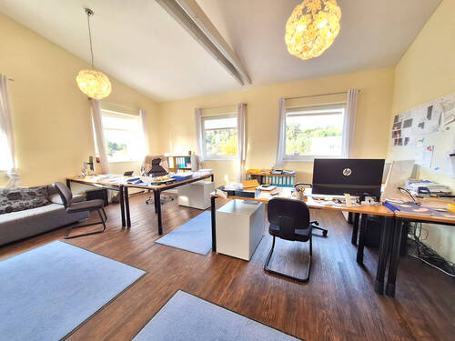 großes Büro OG - 