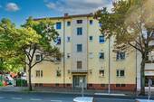 Hauseingang - 3 Zimmer Etagenwohnung zum Kaufen in Berlin