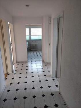 Flur 1 - Etagenwohnung mit 60,00 m&sup2; in Schorndorf zum Kaufen