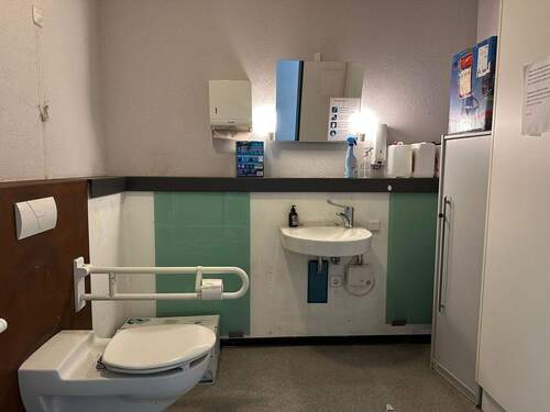 Sanitäre Anlage im EG - 