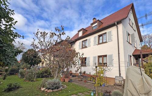 Außenansicht - 1 Zimmer Mehrfamilienhaus, Wohnhaus zum Kaufen in Stuttgart