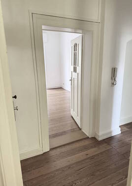 Wohnungseingang - 5 Zimmer Etagenwohnung in Worms