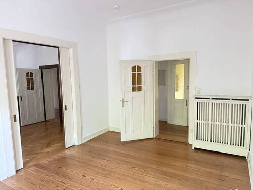 Zimmer 1 - 