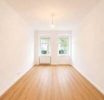 Helle 2-Zimmer-Wohnung mit Einbauküche in Berlin-Alt-Treptow Helle 2-Zimmer-Wohnung mit Einbauküche in Berlin-Alt-Treptow