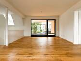 Wohnzimmer - 4 Zimmer Einfamilienhaus zur Miete in Markkleeberg