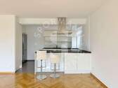 Einbauküche inklusive - 3 Zimmer Etagenwohnung zum Kaufen in Düsseldorf