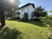 Bild 1 - Freistehendes Einfamilienhaus auf großem Grund - Sanierungsbedarf